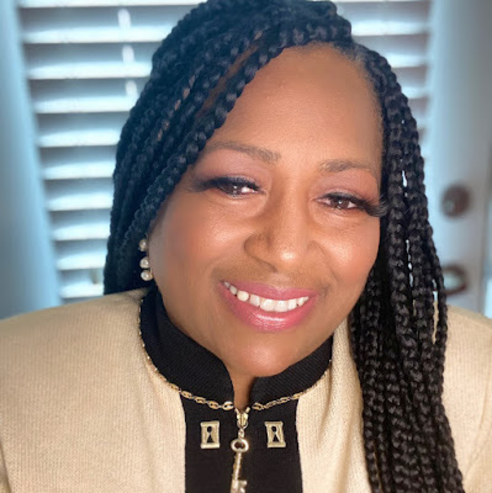 Meet your Posher, Anita